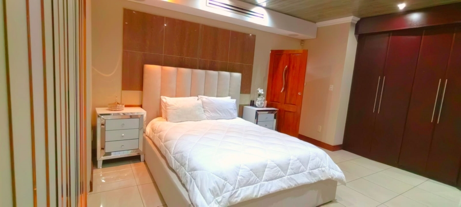 To Let 4 Bedroom Property for Rent in Fleurdal Gauteng