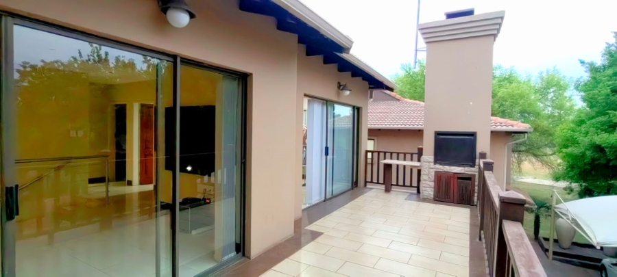 To Let 4 Bedroom Property for Rent in Fleurdal Gauteng