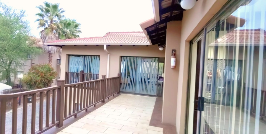 To Let 4 Bedroom Property for Rent in Fleurdal Gauteng