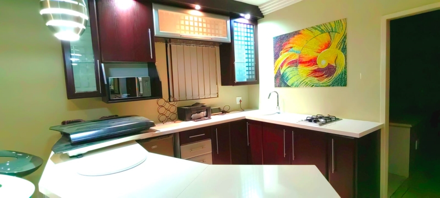 To Let 4 Bedroom Property for Rent in Fleurdal Gauteng