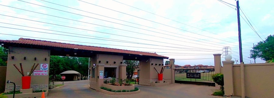 To Let 4 Bedroom Property for Rent in Fleurdal Gauteng