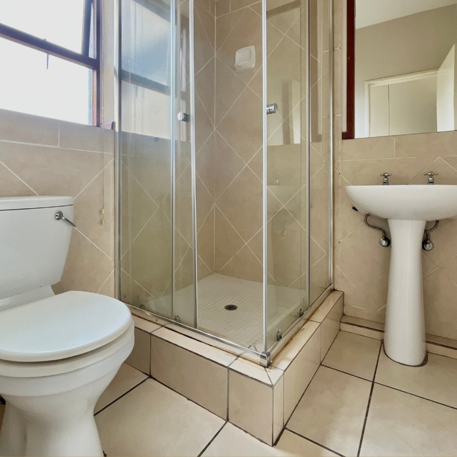 1 Bedroom Property for Sale in Lonehill Gauteng