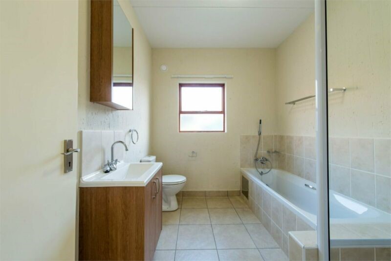2 Bedroom Property for Sale in Douglasdale Gauteng