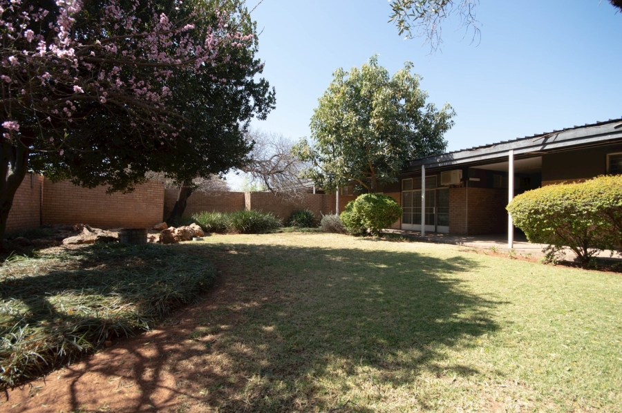 To Let commercial Property for Rent in Isando Gauteng