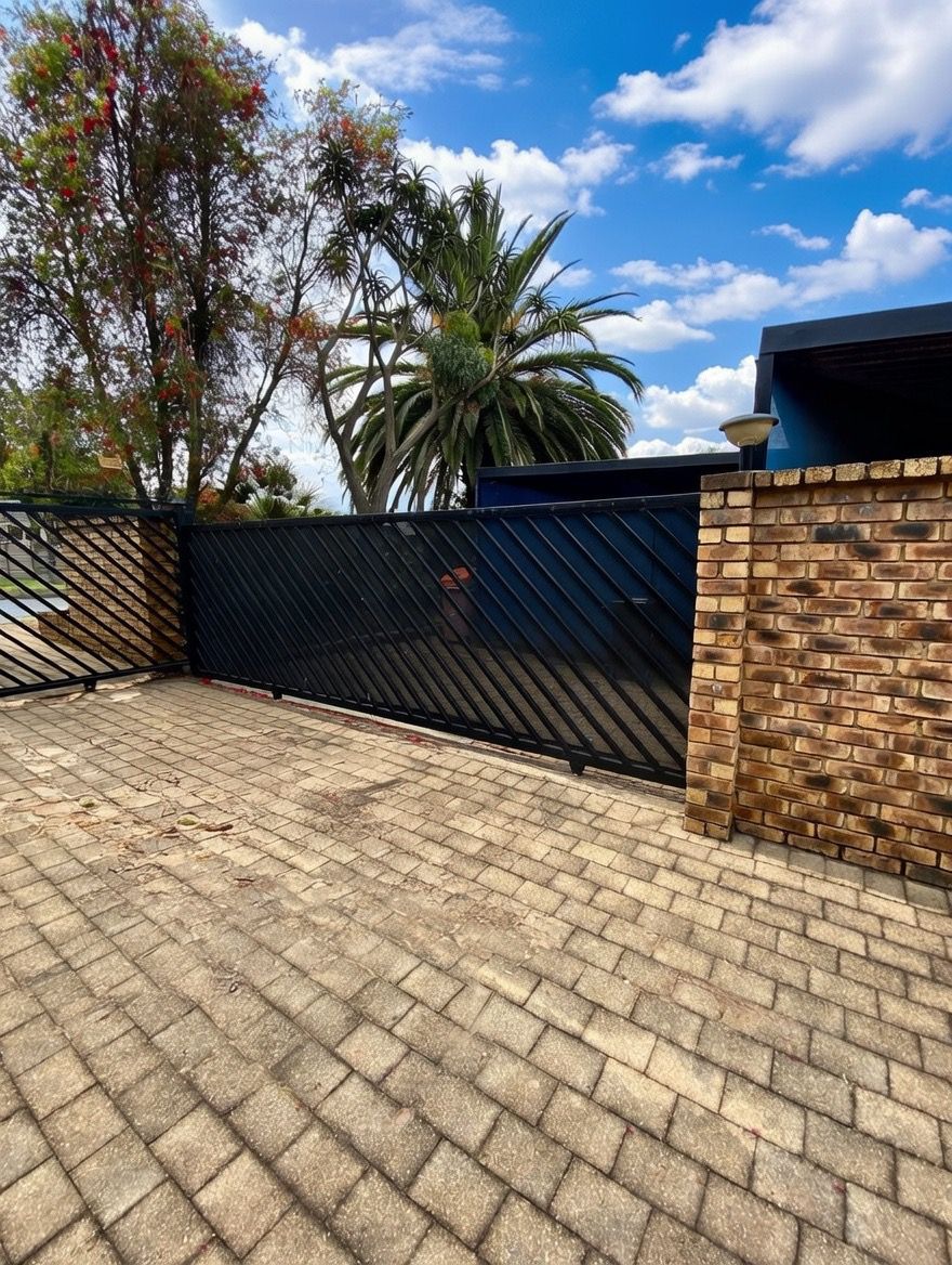 3 Bedroom Property for Sale in Van Riebeeck Park Gauteng
