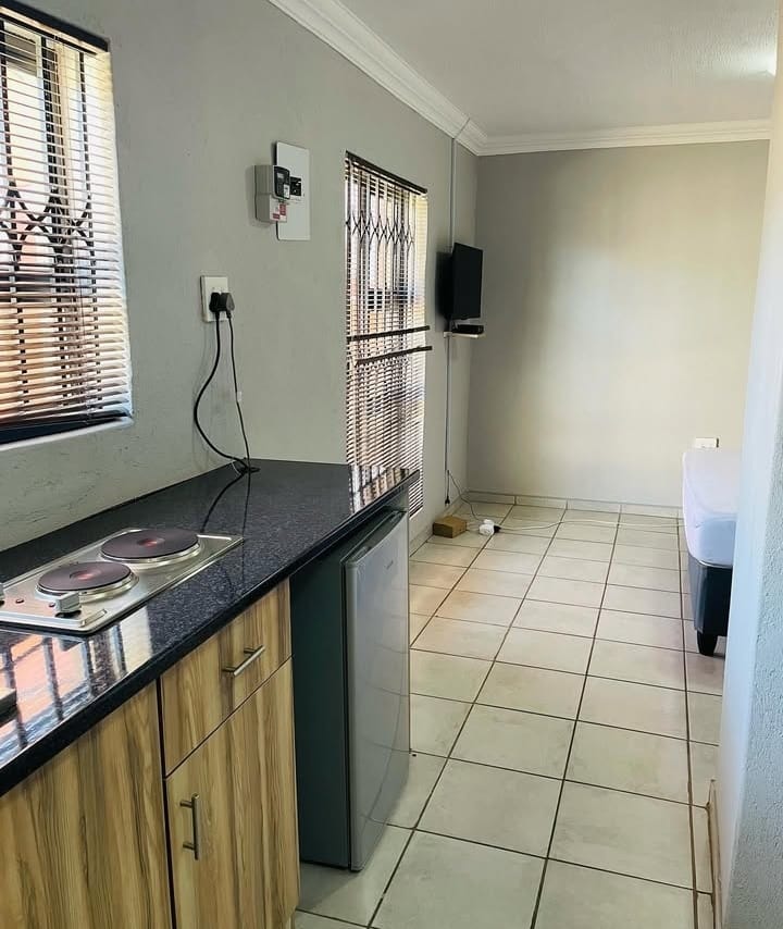 5 Bedroom Property for Sale in Soshanguve H Gauteng