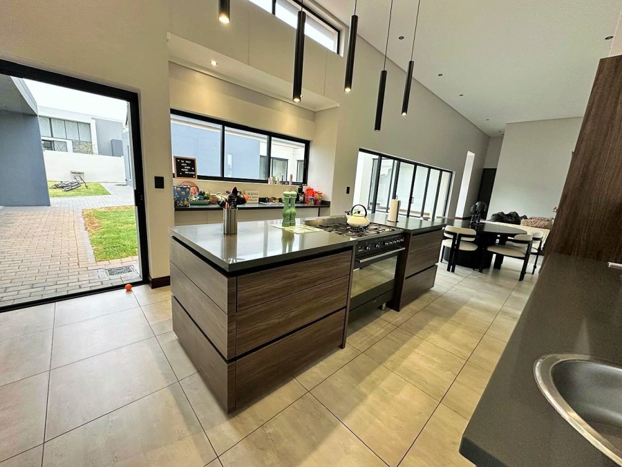 4 Bedroom Property for Sale in Midstream Estate Gauteng