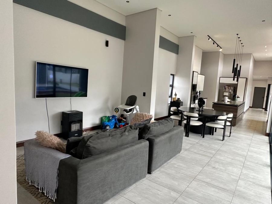 4 Bedroom Property for Sale in Midstream Estate Gauteng