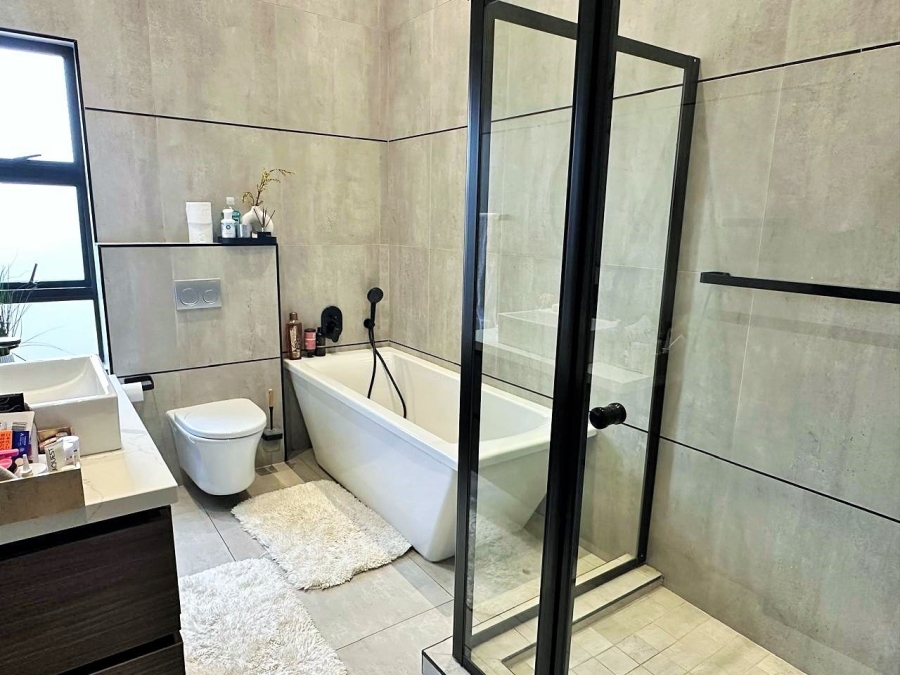4 Bedroom Property for Sale in Midstream Estate Gauteng