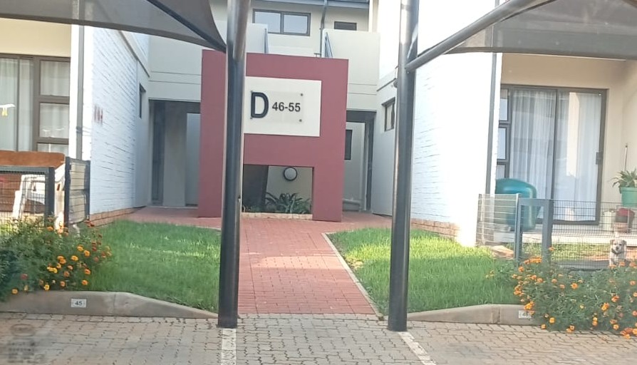 2 Bedroom Property for Sale in Norton Park Gauteng