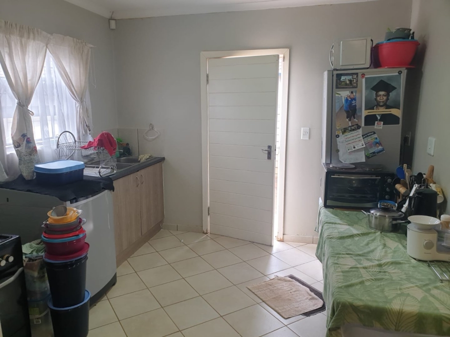 2 Bedroom Property for Sale in Crystal Park Gauteng