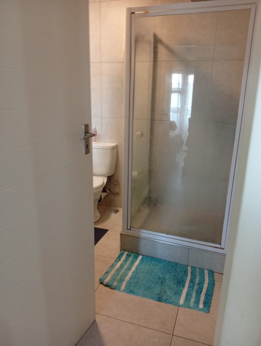 1 Bedroom Property for Sale in Longlake Gauteng