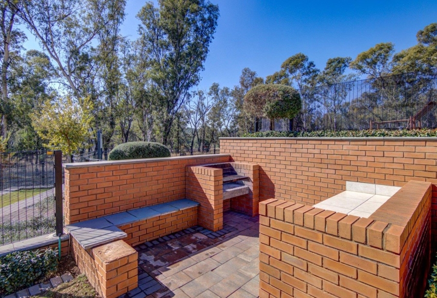 1 Bedroom Property for Sale in Longlake Gauteng