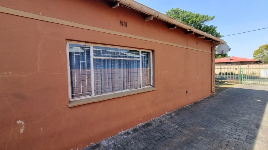 3 Bedroom Property for Sale in Gezina Gauteng