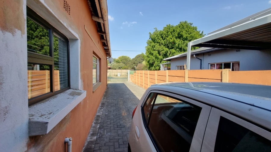 3 Bedroom Property for Sale in Gezina Gauteng