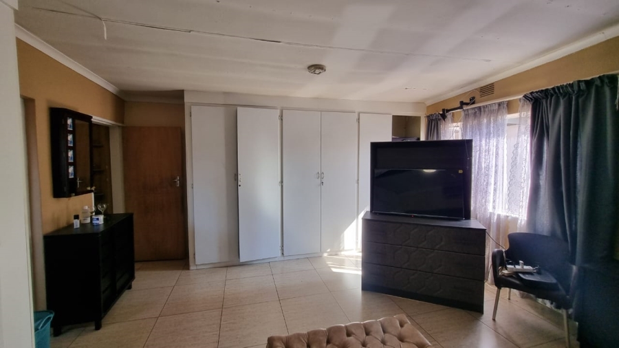 3 Bedroom Property for Sale in Gezina Gauteng