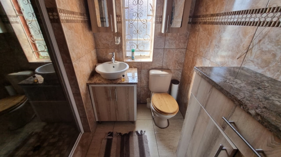 3 Bedroom Property for Sale in Gezina Gauteng