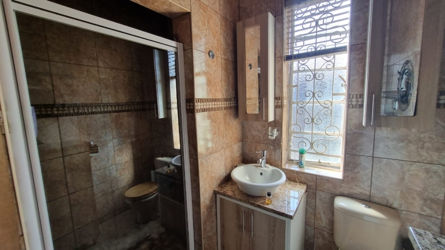3 Bedroom Property for Sale in Gezina Gauteng