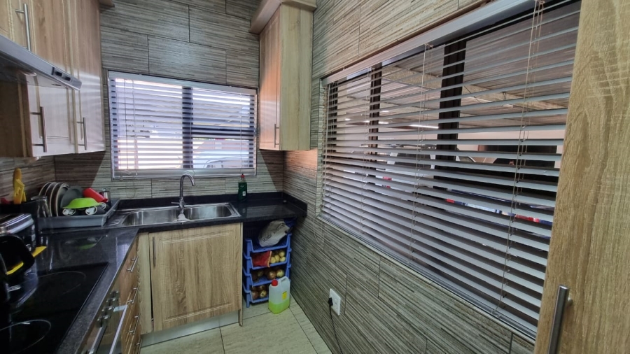 3 Bedroom Property for Sale in Gezina Gauteng