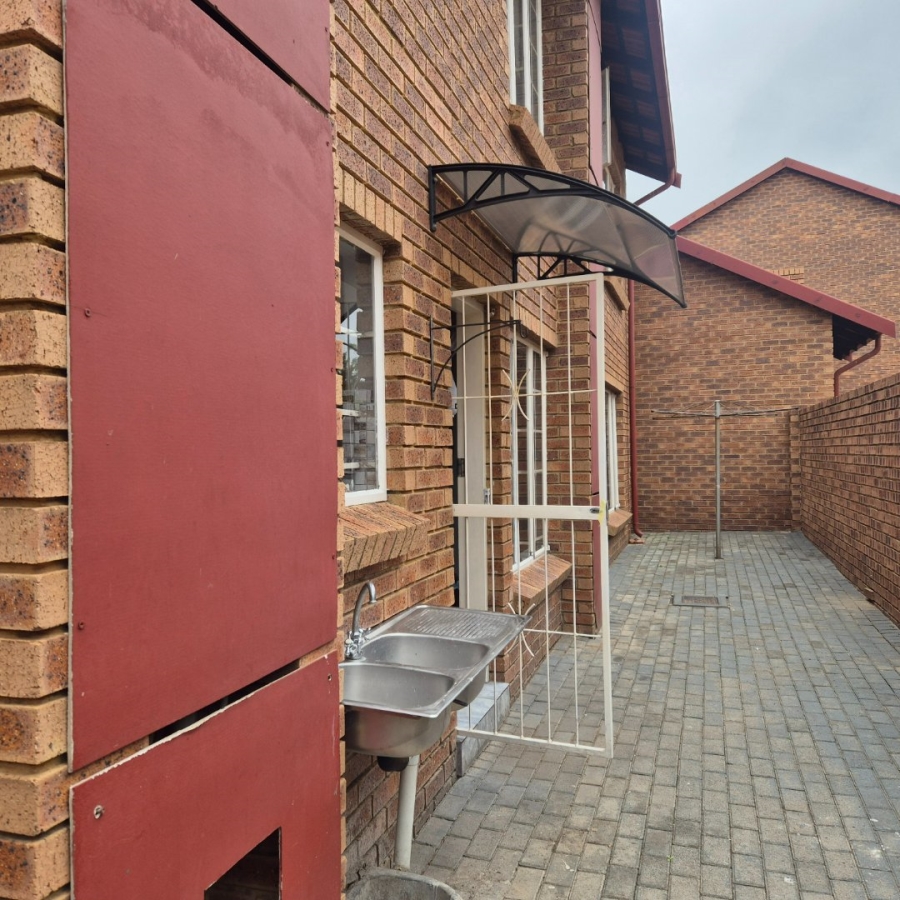 3 Bedroom Property for Sale in The Reeds Gauteng