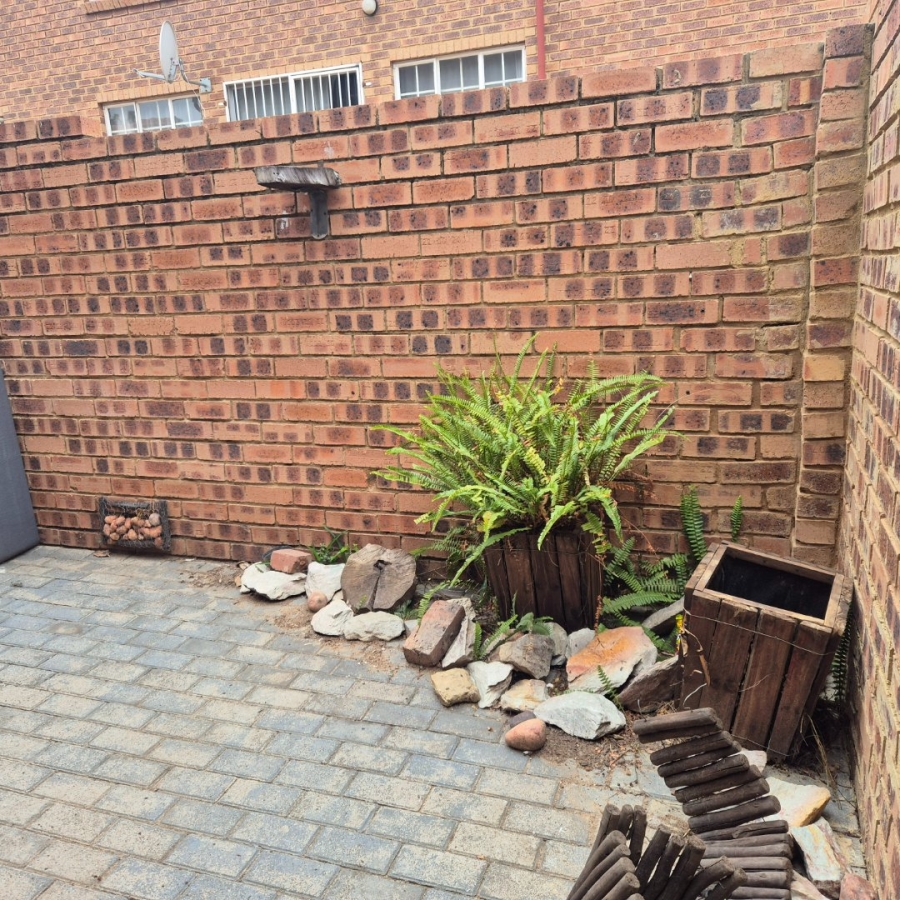 3 Bedroom Property for Sale in The Reeds Gauteng