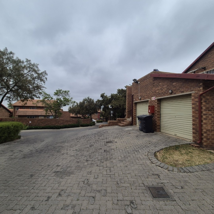 3 Bedroom Property for Sale in The Reeds Gauteng