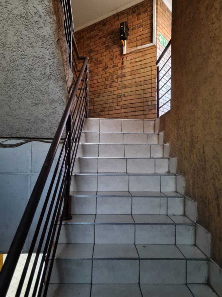 To Let  Bedroom Property for Rent in Lenasia Ext 1 Gauteng