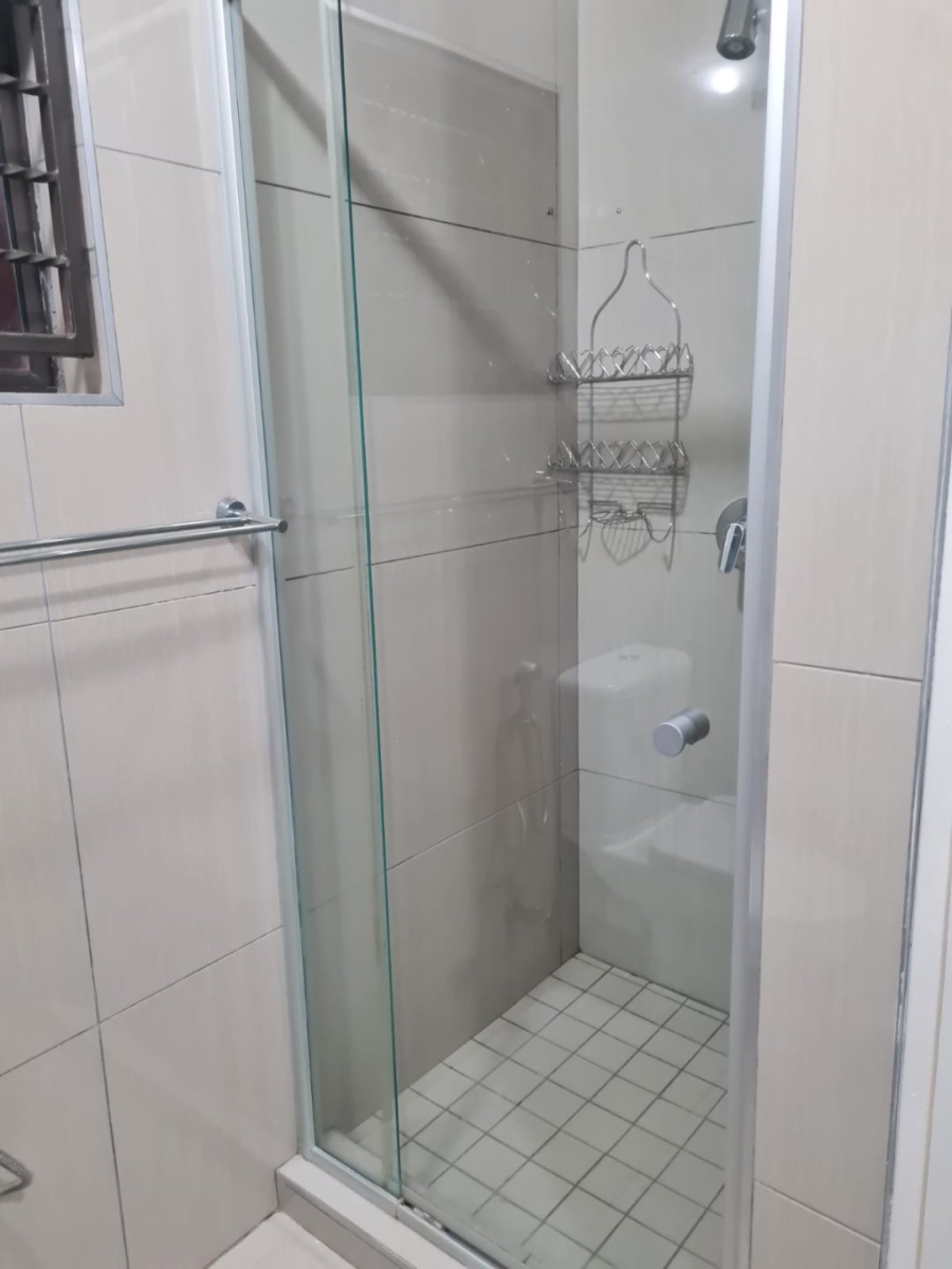 To Let  Bedroom Property for Rent in Lenasia Ext 1 Gauteng