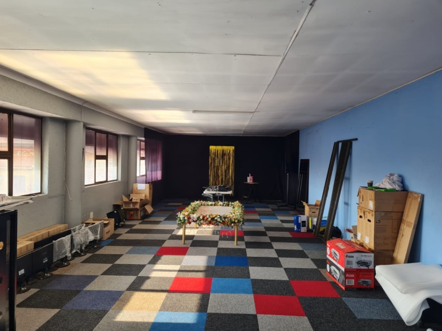 To Let commercial Property for Rent in Lenasia Ext 1 Gauteng