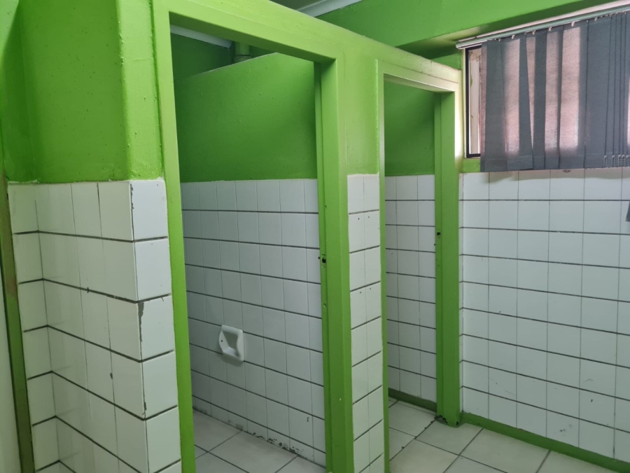 To Let commercial Property for Rent in Lenasia Ext 1 Gauteng