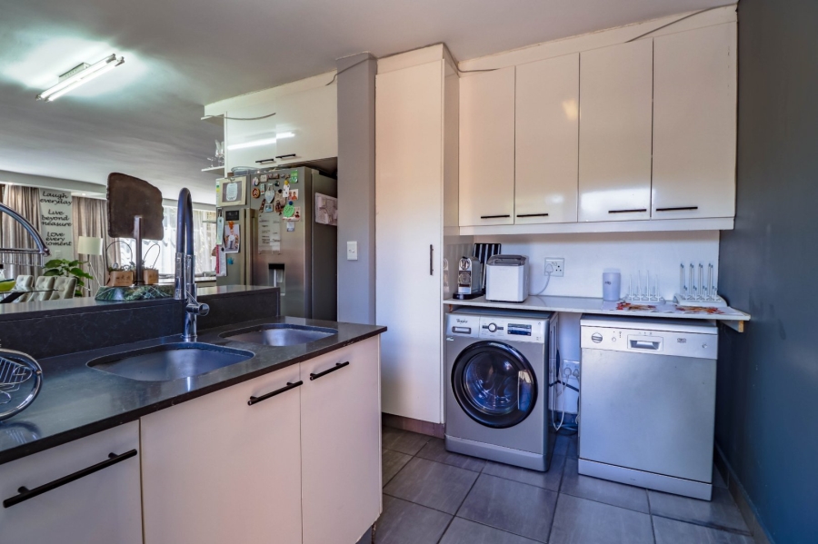 3 Bedroom Property for Sale in Hazelwood Gauteng
