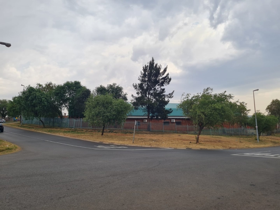 Commercial Property for Sale in Zakariyya Park Gauteng