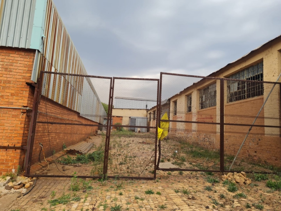 Commercial Property for Sale in Zakariyya Park Gauteng