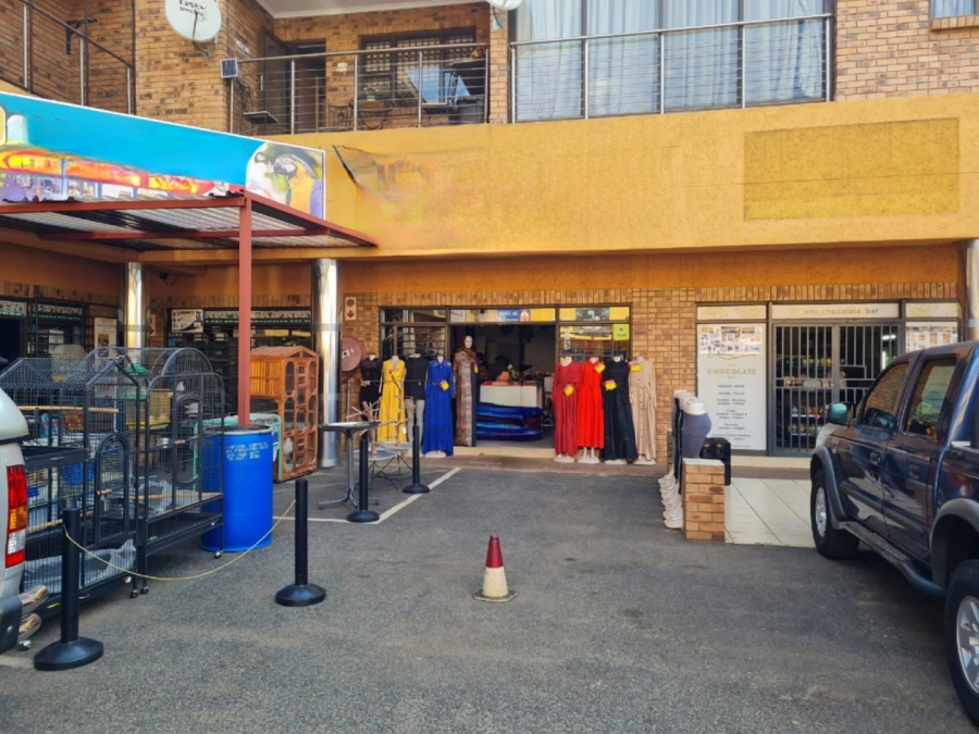 To Let commercial Property for Rent in Lenasia Ext 1 Gauteng