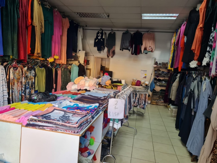 To Let commercial Property for Rent in Lenasia Ext 1 Gauteng