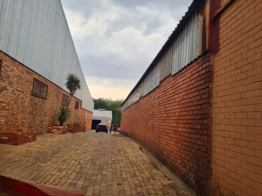 Commercial Property for Sale in Zakariyya Park Gauteng