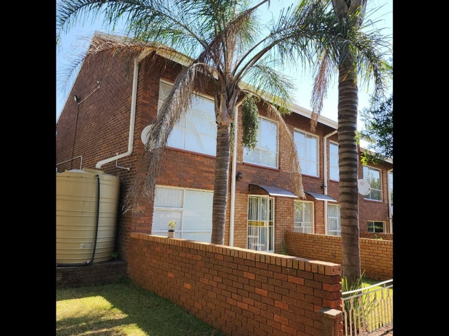 To Let 3 Bedroom Property for Rent in Eldoraigne Gauteng