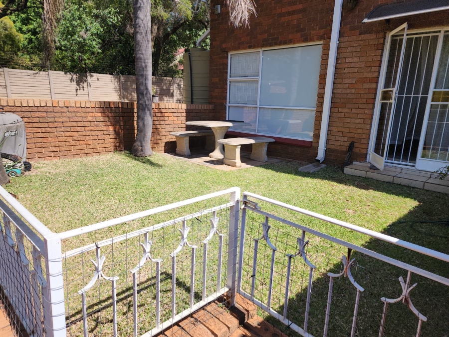 To Let 3 Bedroom Property for Rent in Eldoraigne Gauteng