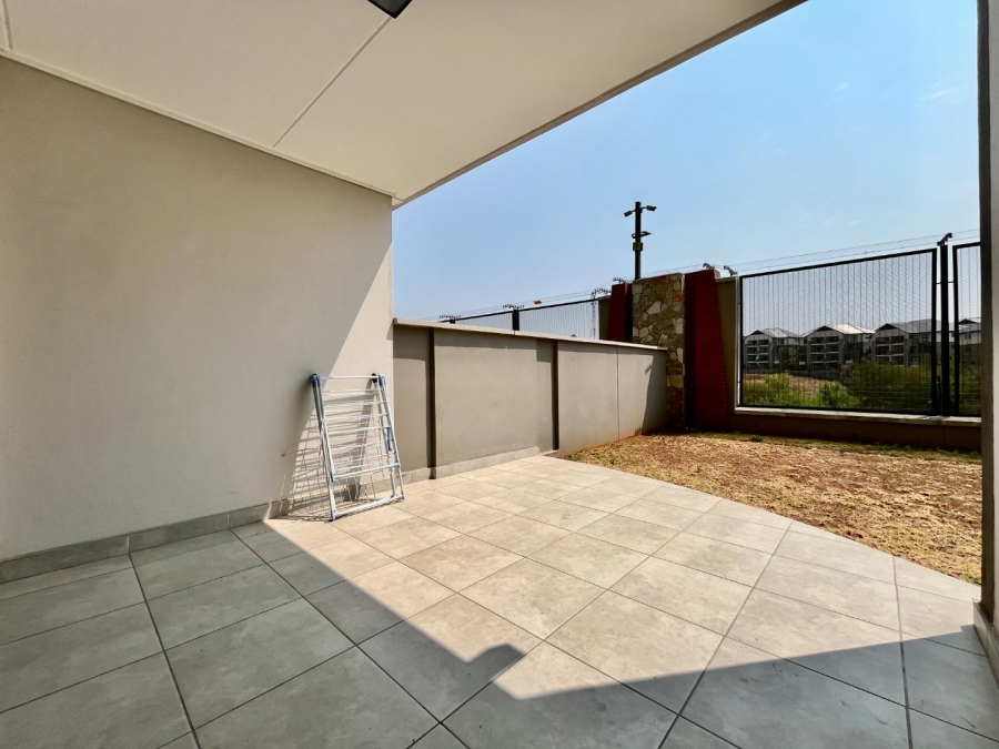 To Let 3 Bedroom Property for Rent in Waterfall Gauteng