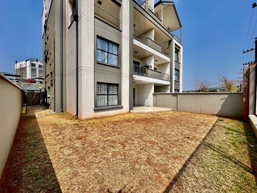 To Let 3 Bedroom Property for Rent in Waterfall Gauteng