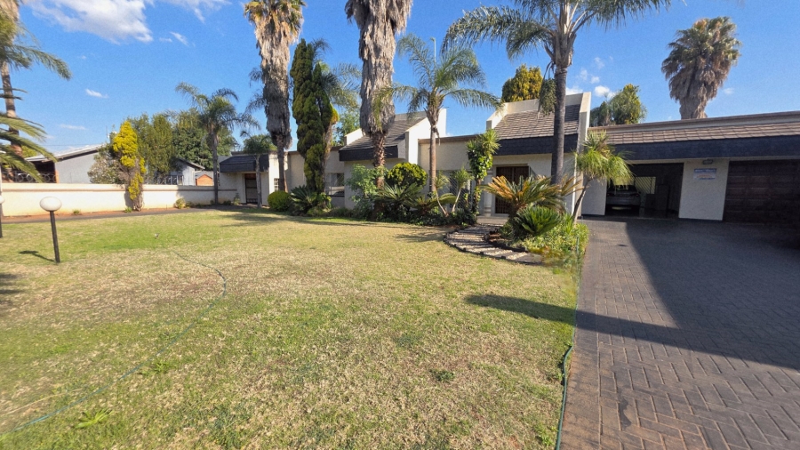 4 Bedroom Property for Sale in Erasmia Gauteng