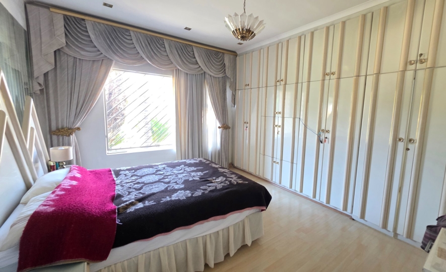 4 Bedroom Property for Sale in Erasmia Gauteng
