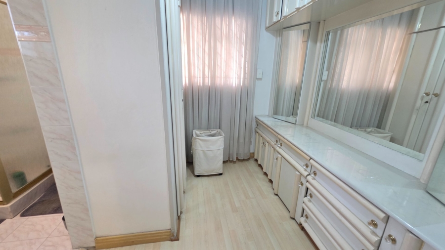 4 Bedroom Property for Sale in Erasmia Gauteng