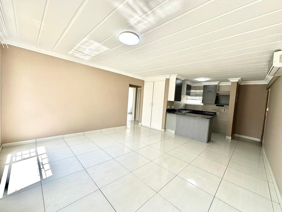 2 Bedroom Property for Sale in Verwoerdpark Gauteng
