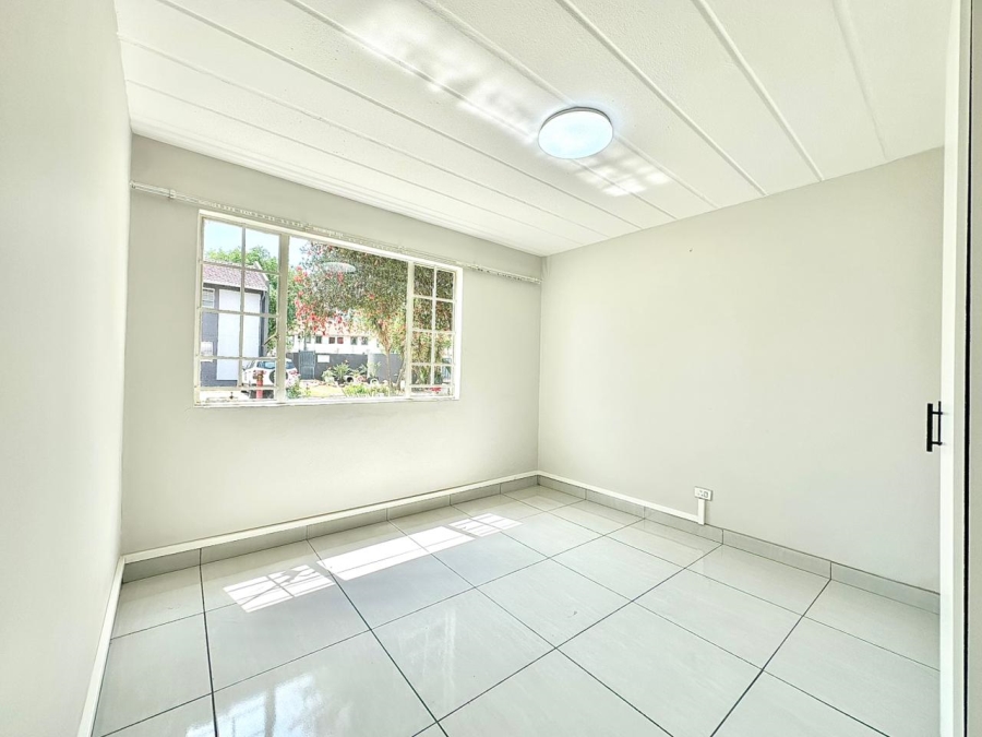 2 Bedroom Property for Sale in Verwoerdpark Gauteng