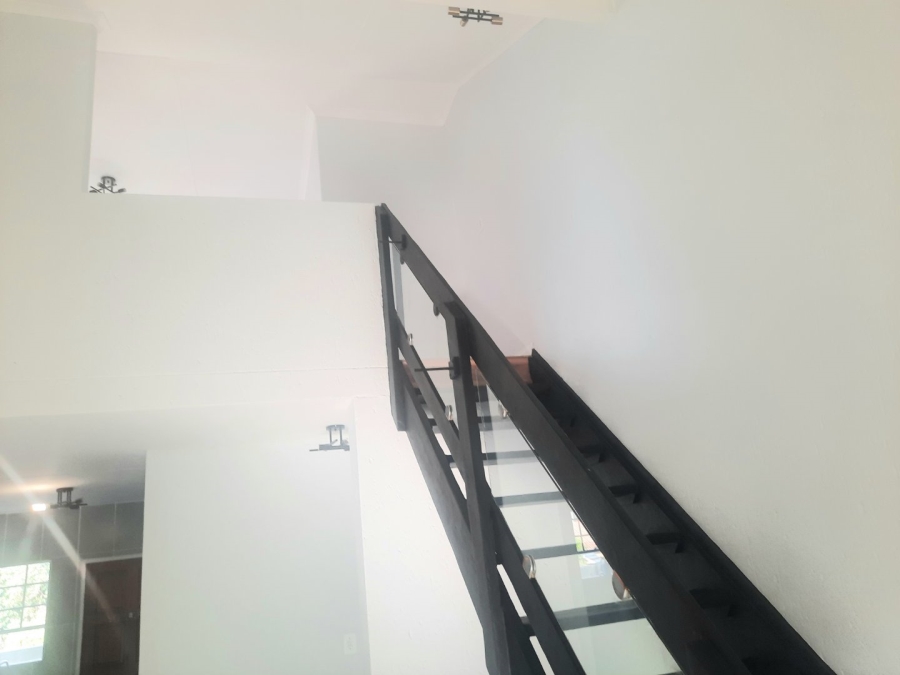 3 Bedroom Property for Sale in Wilgeheuwel Gauteng
