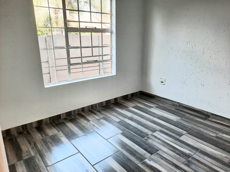 3 Bedroom Property for Sale in Wilgeheuwel Gauteng