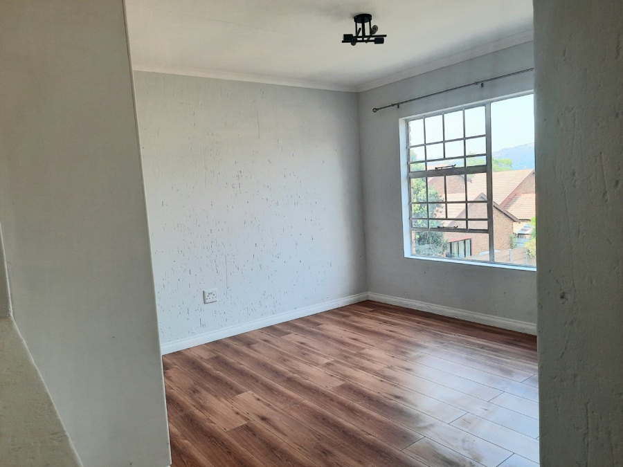 3 Bedroom Property for Sale in Wilgeheuwel Gauteng