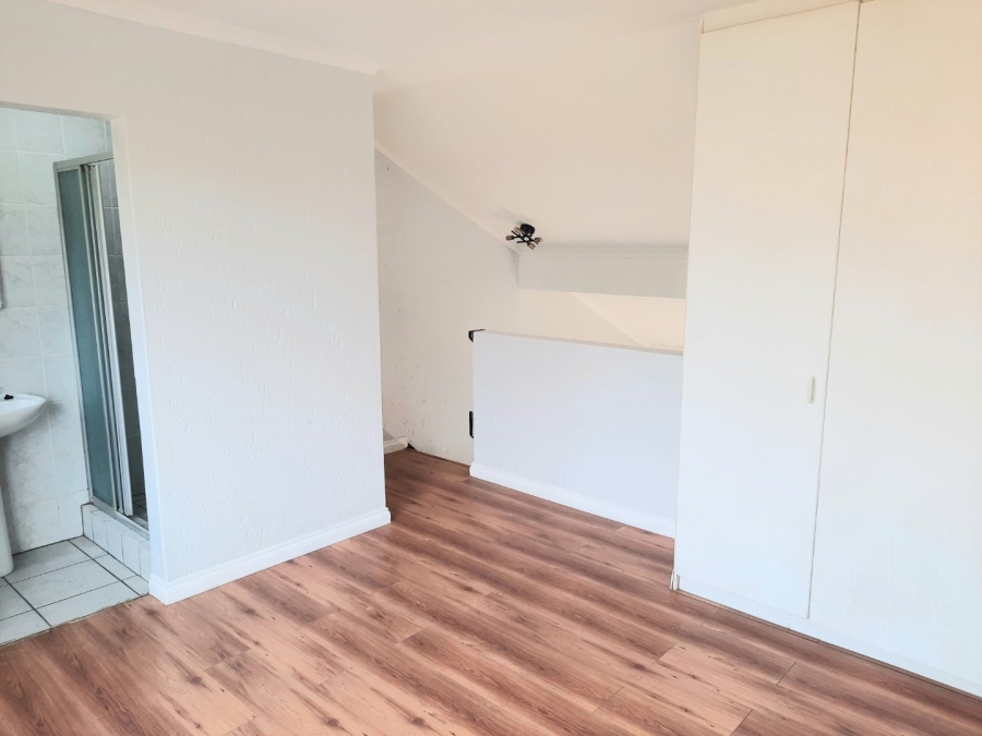3 Bedroom Property for Sale in Wilgeheuwel Gauteng