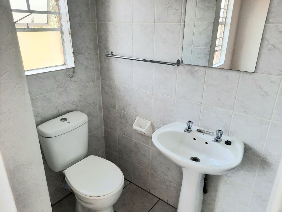 3 Bedroom Property for Sale in Wilgeheuwel Gauteng